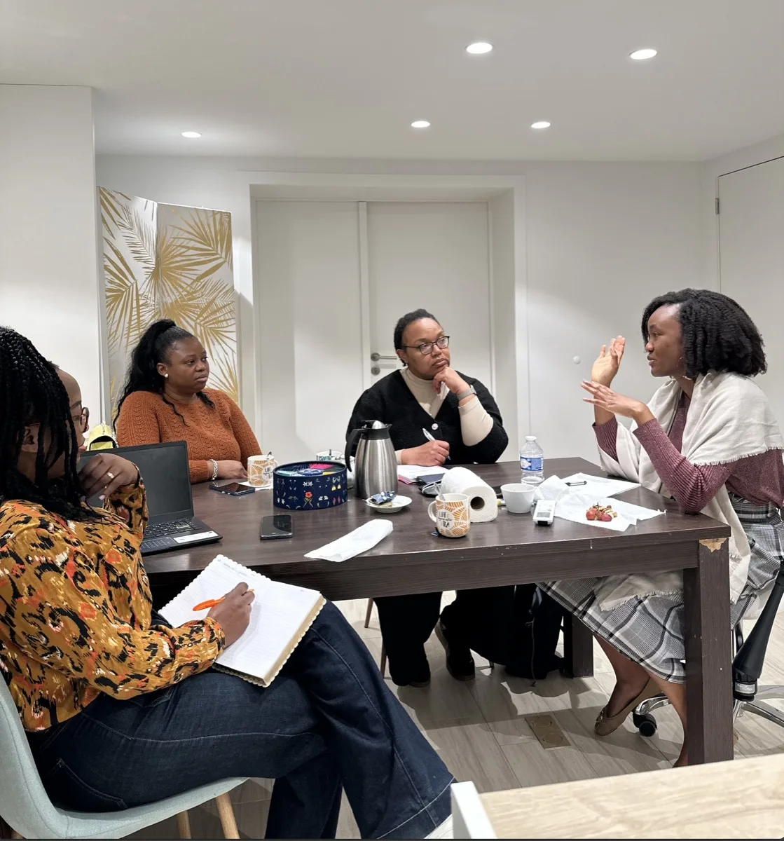 Consultation et accueil client mené en formation — B Skin Legacy